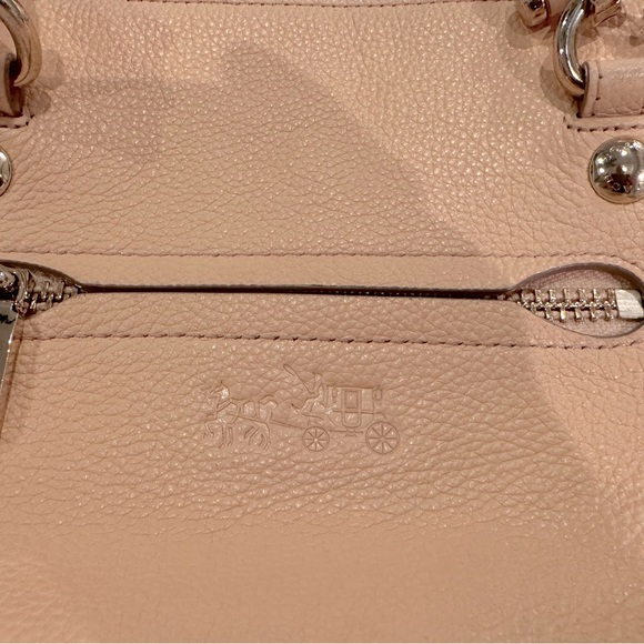 Coach leather handbag with chain detail - Picture 4 of 6